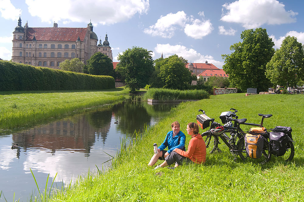 schloss-guestrow.jpg