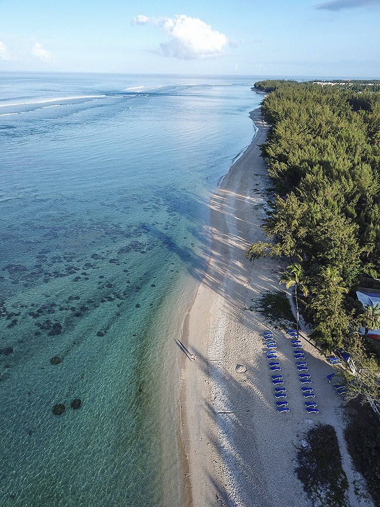 La-Reunion-Strand.jpg